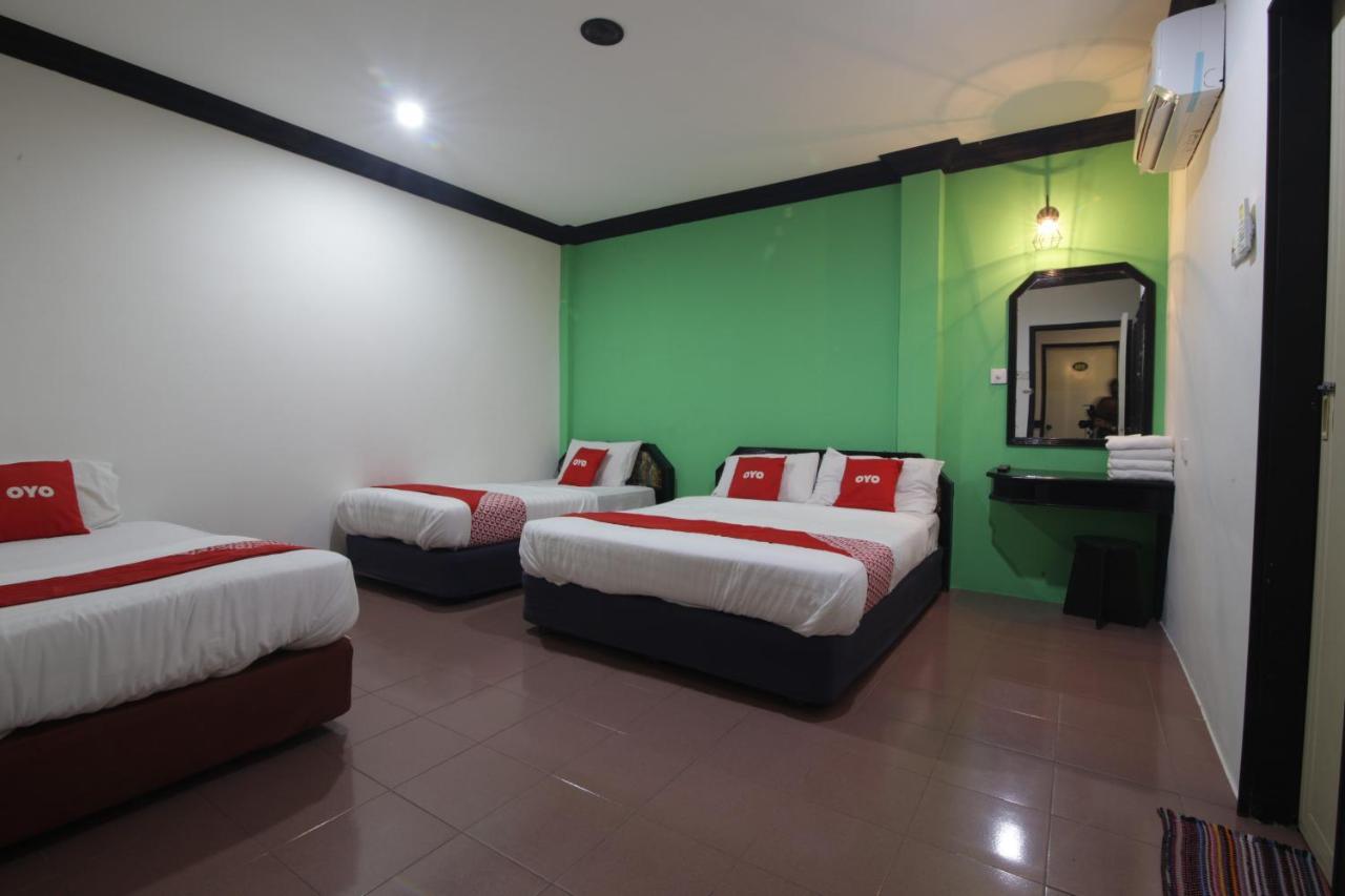 G City Hotel Телук Интан Екстериор снимка