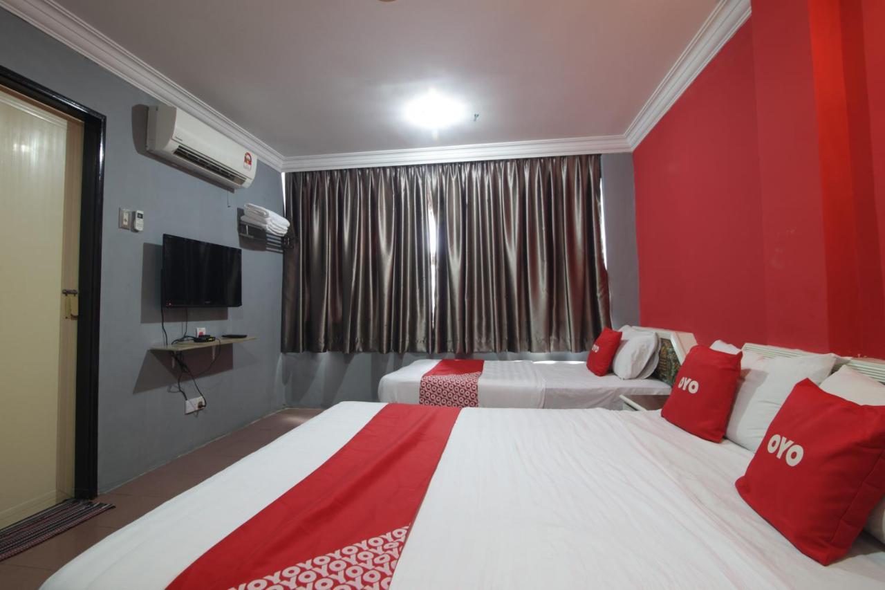 G City Hotel Телук Интан Екстериор снимка