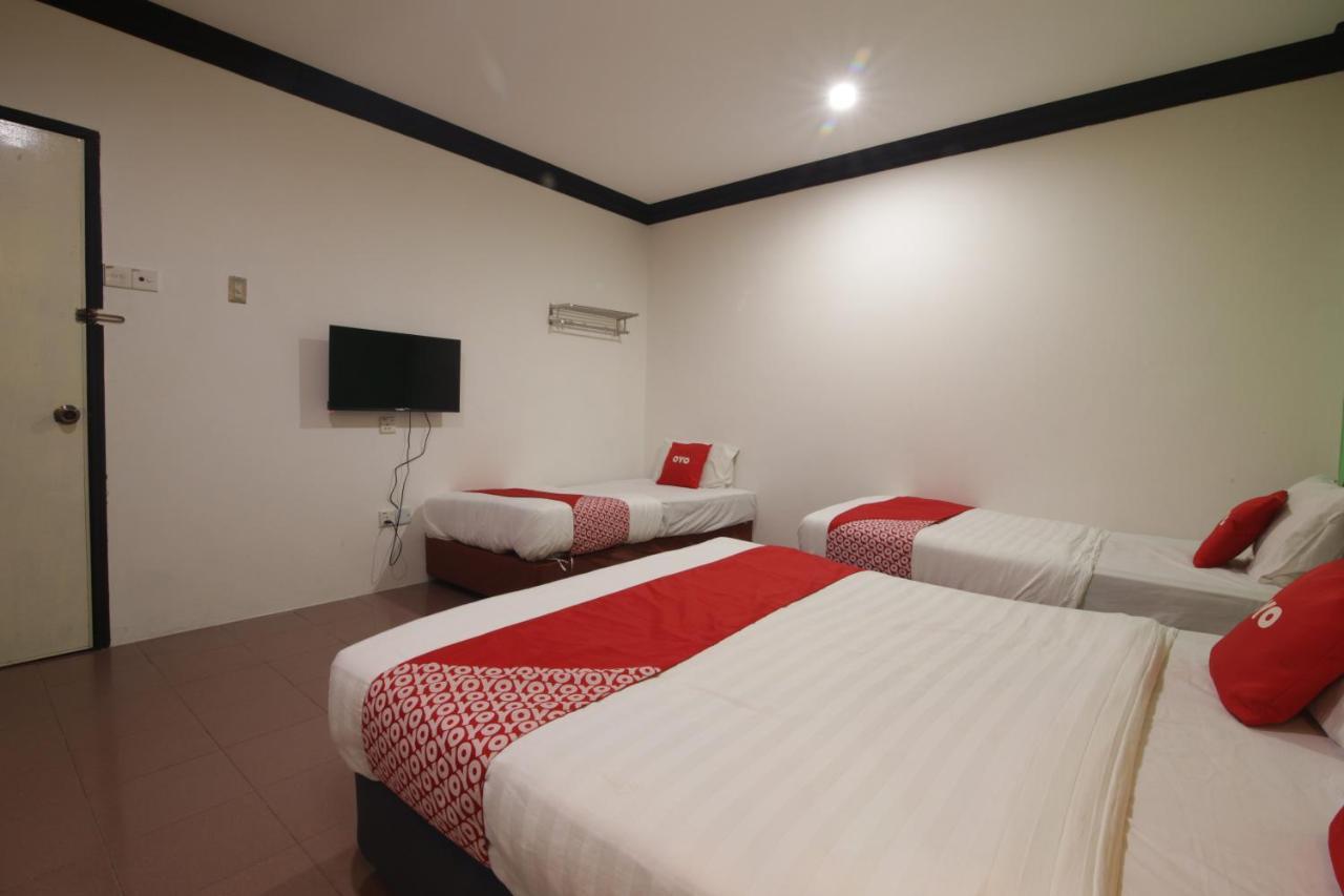G City Hotel Телук Интан Екстериор снимка