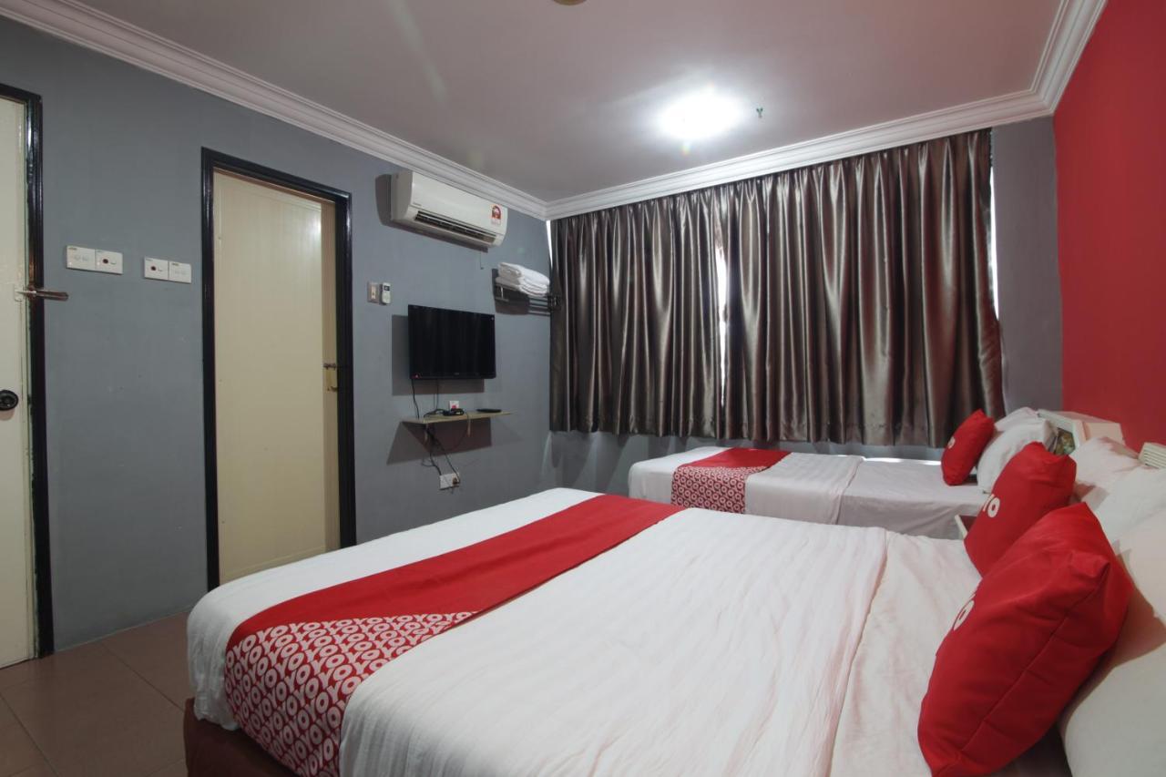 G City Hotel Телук Интан Екстериор снимка